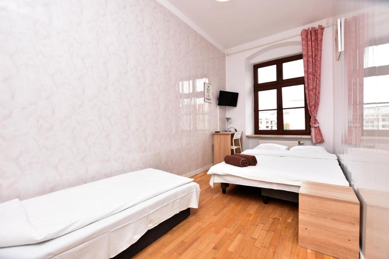 - Prywatne Hostal *
