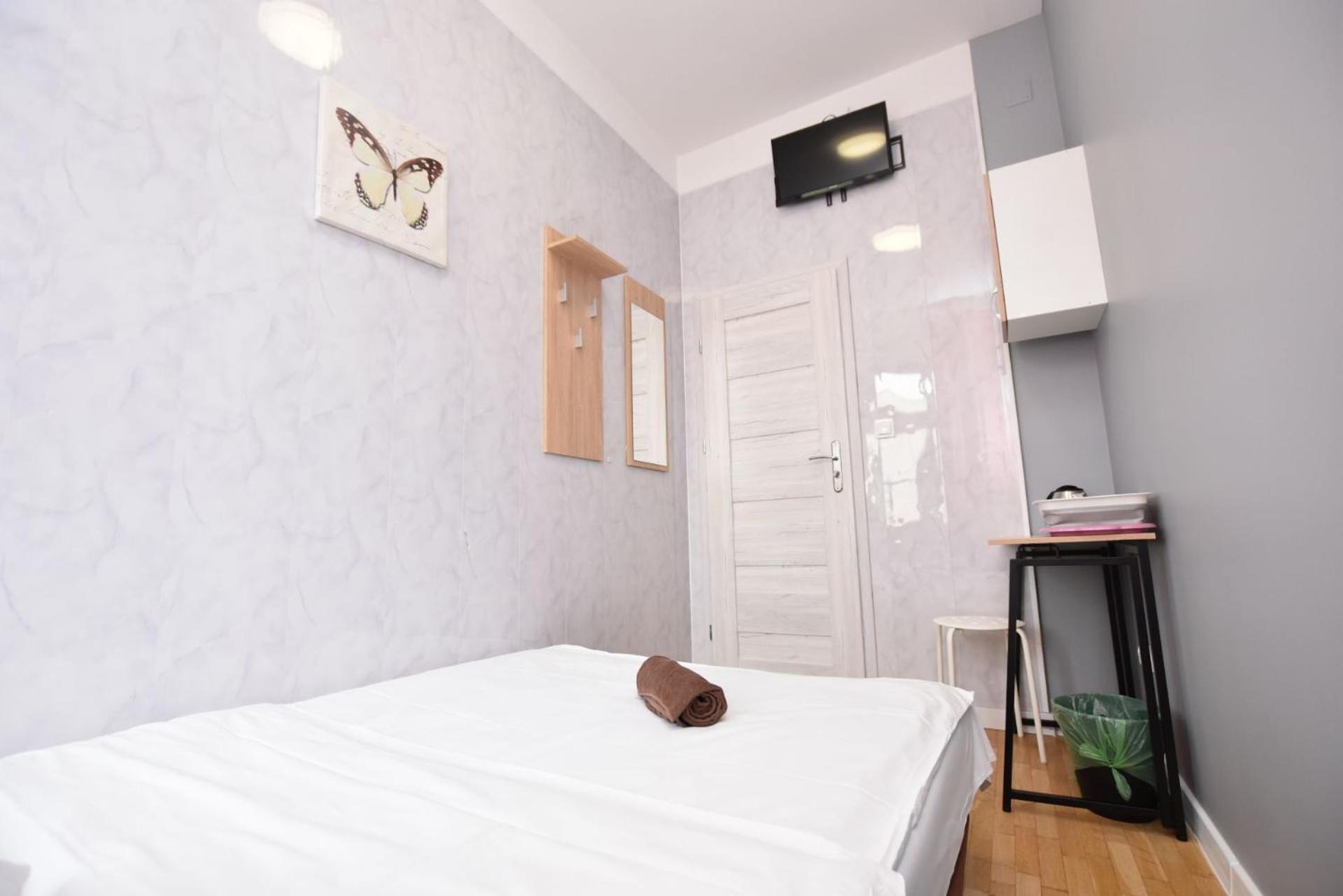 - Prywatne Hostel *