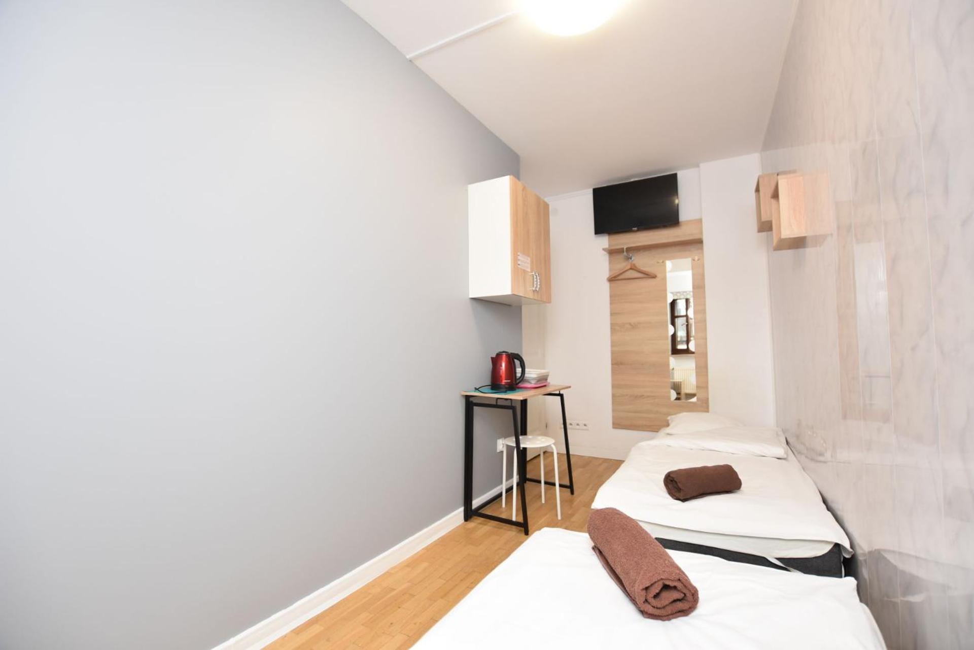 - Prywatne Hostal Breslavia