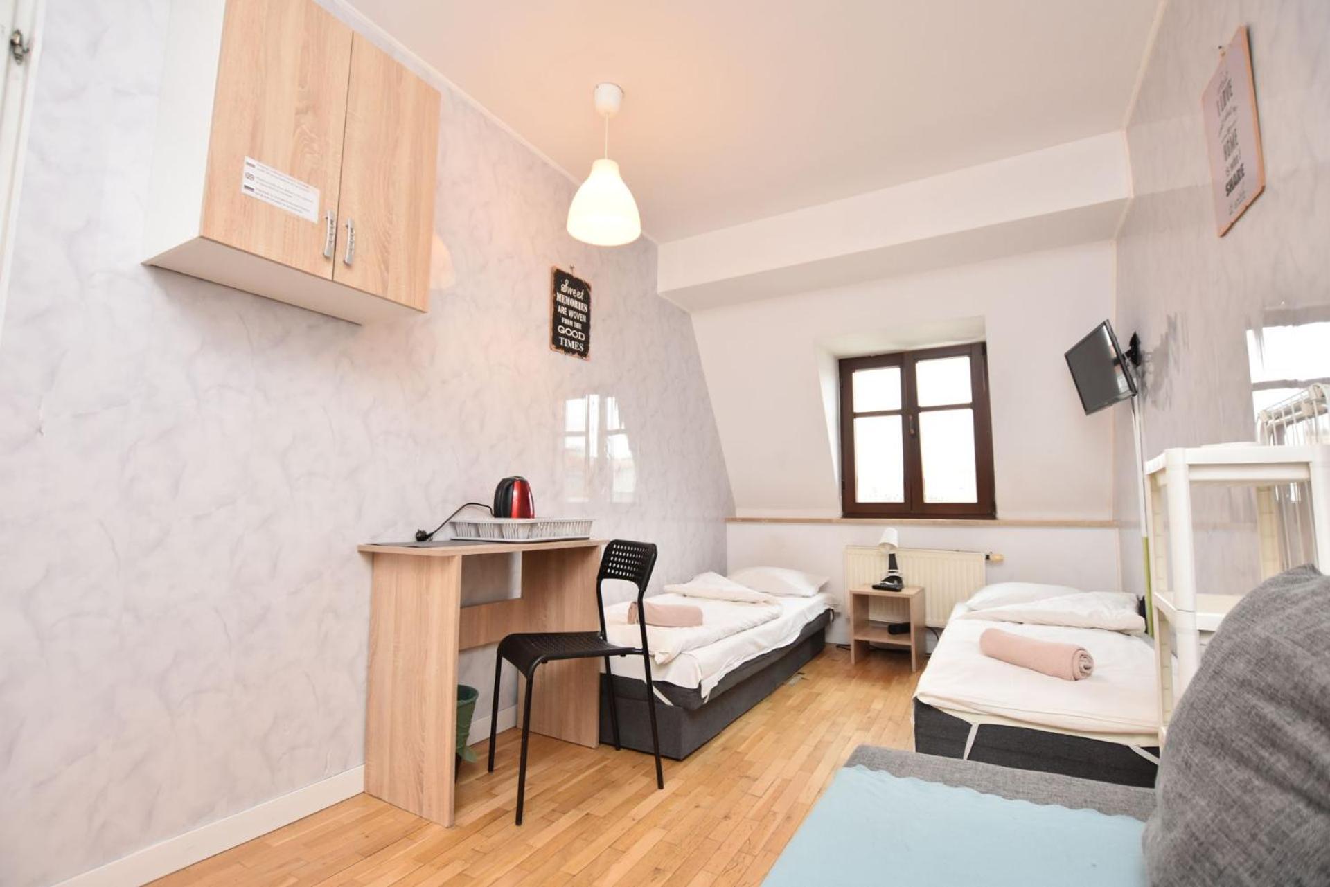 - Prywatne Hostal